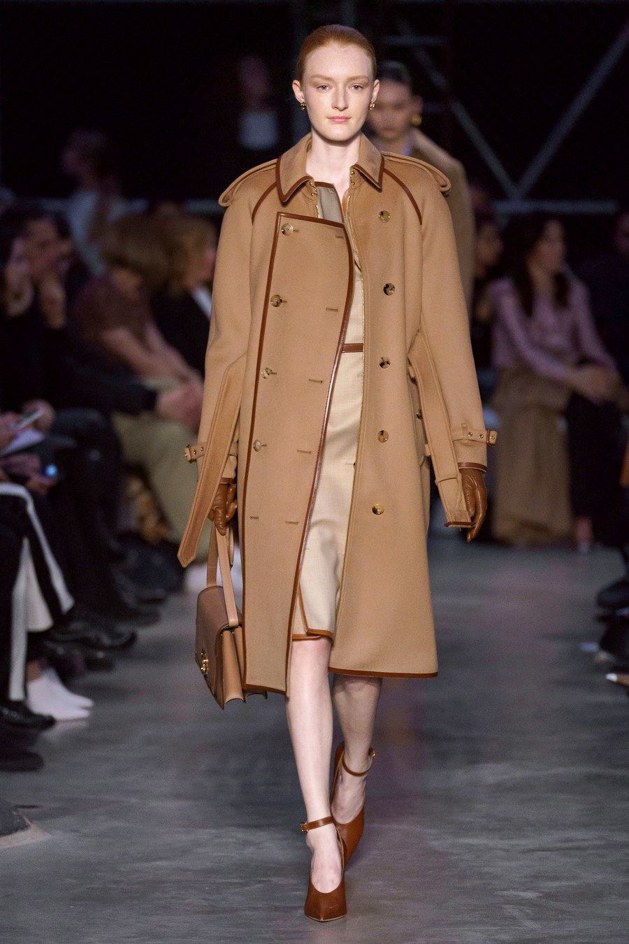 不同文化的碰撞,burberry 2019 秋冬系列发布