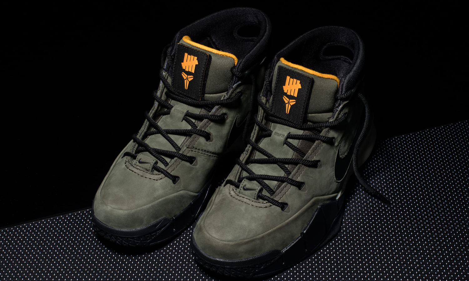 只要你打球够好,就能将 undefeated x nike kobe 1 protro 亲友限定抱