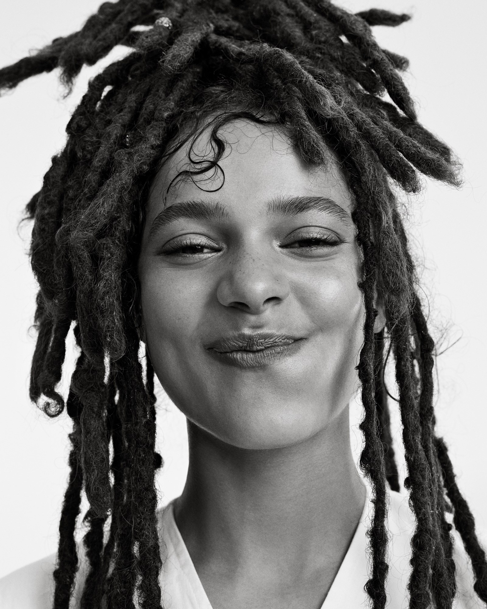 willow smith 出演 maison margiela 全新香水大片
