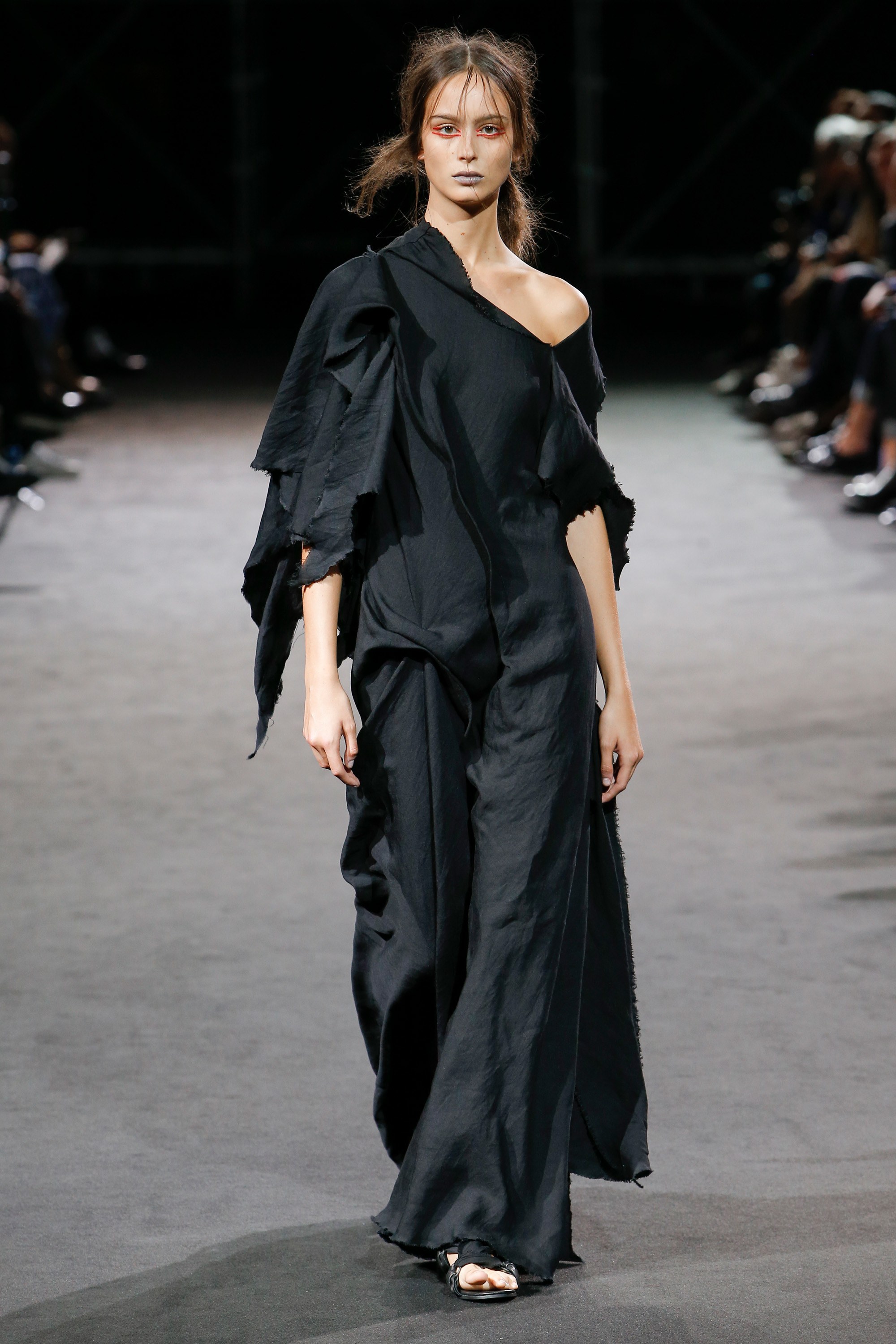 yohji yamamoto 2019 春夏系列秀场回顾