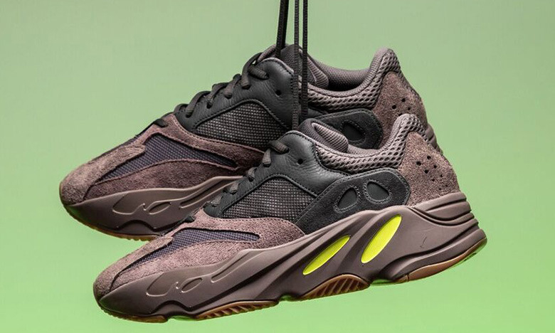 抢先预览 yeezy boost 700 "mauve" 配色实物照