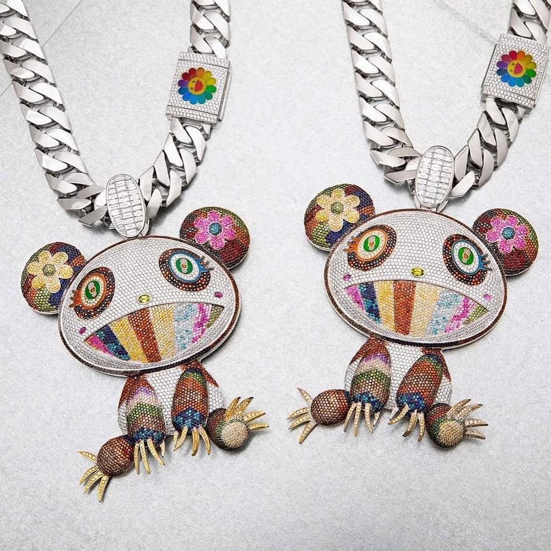 欣赏一下价值560000美元的村上隆xbenballer钻石项链