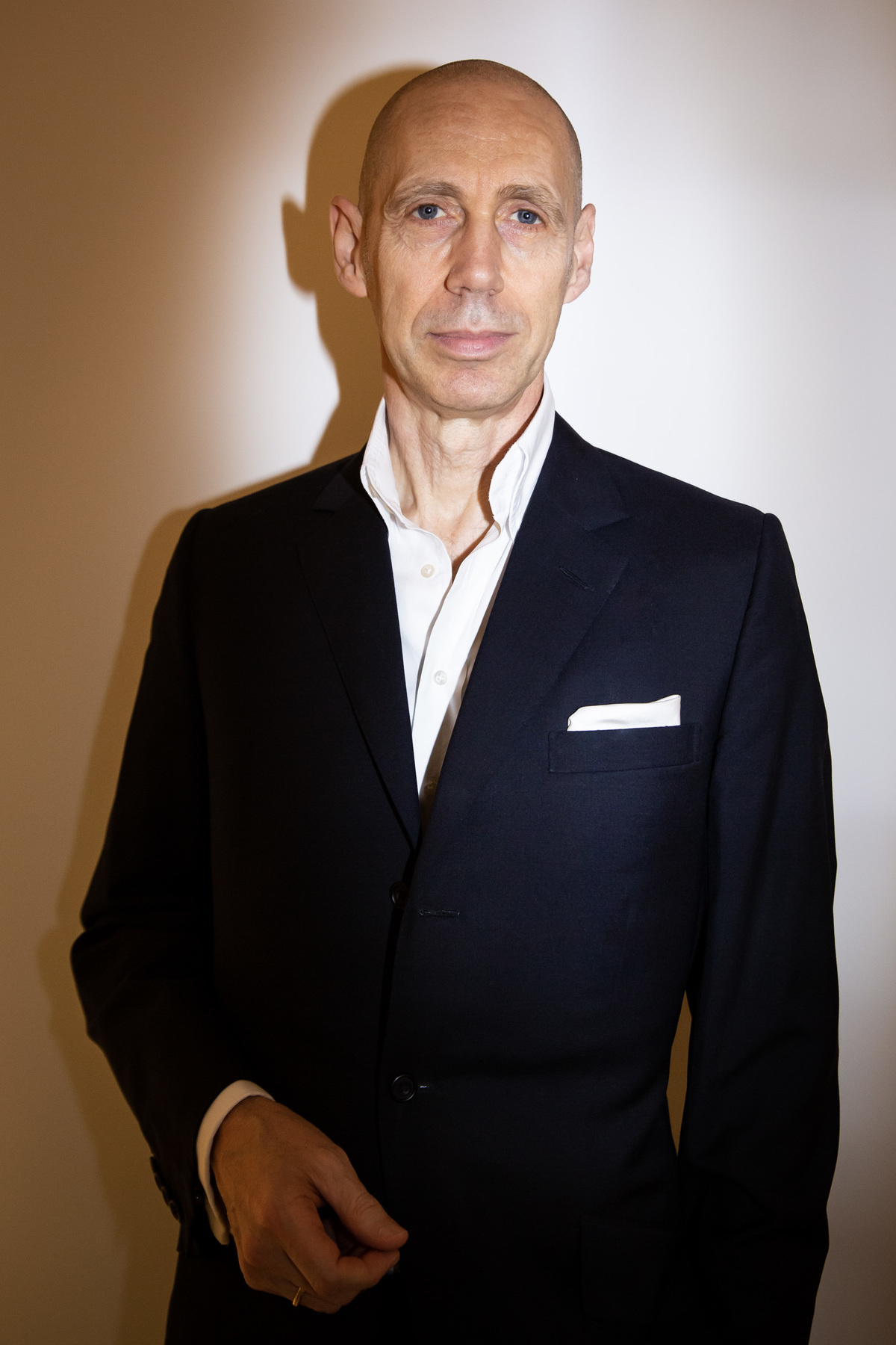 nick knight 首个日本摄影展现场一览