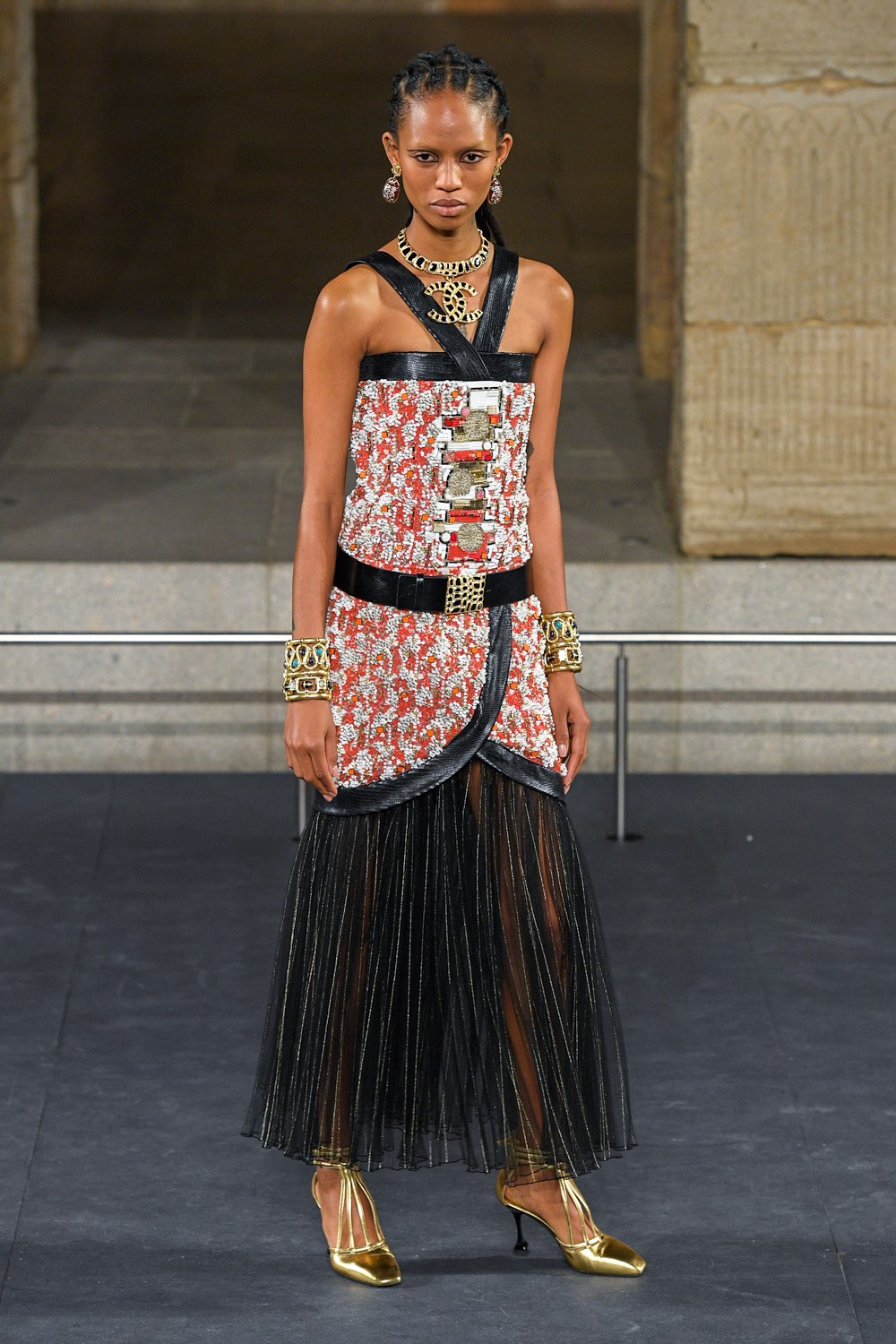 pharrell williams 登台,chanel 2019 早秋秀场回顾