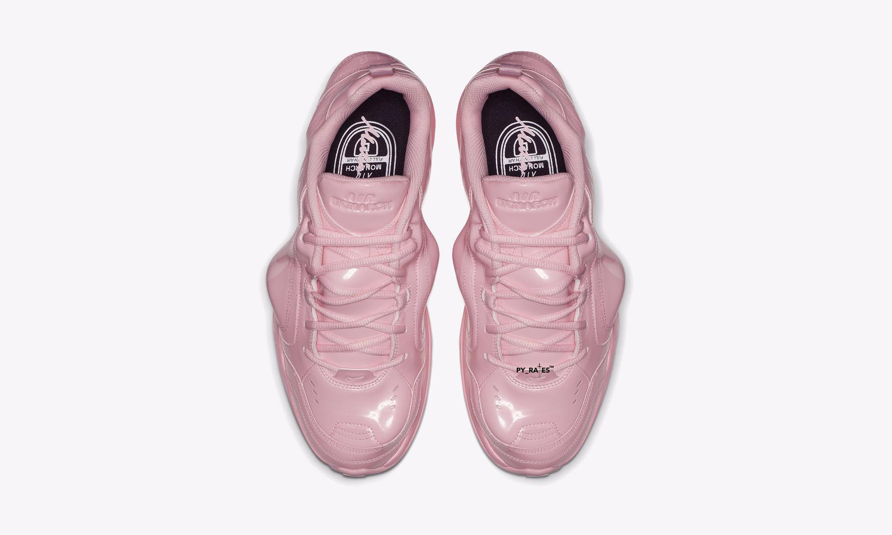 martine rose x nike monarch 还有一款全粉配色
