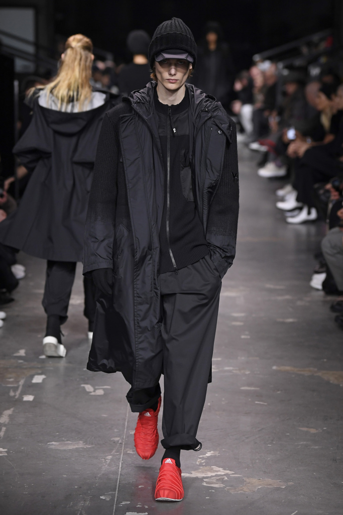 y-3 2019 秋冬系列发布,展现山本耀司的运动风