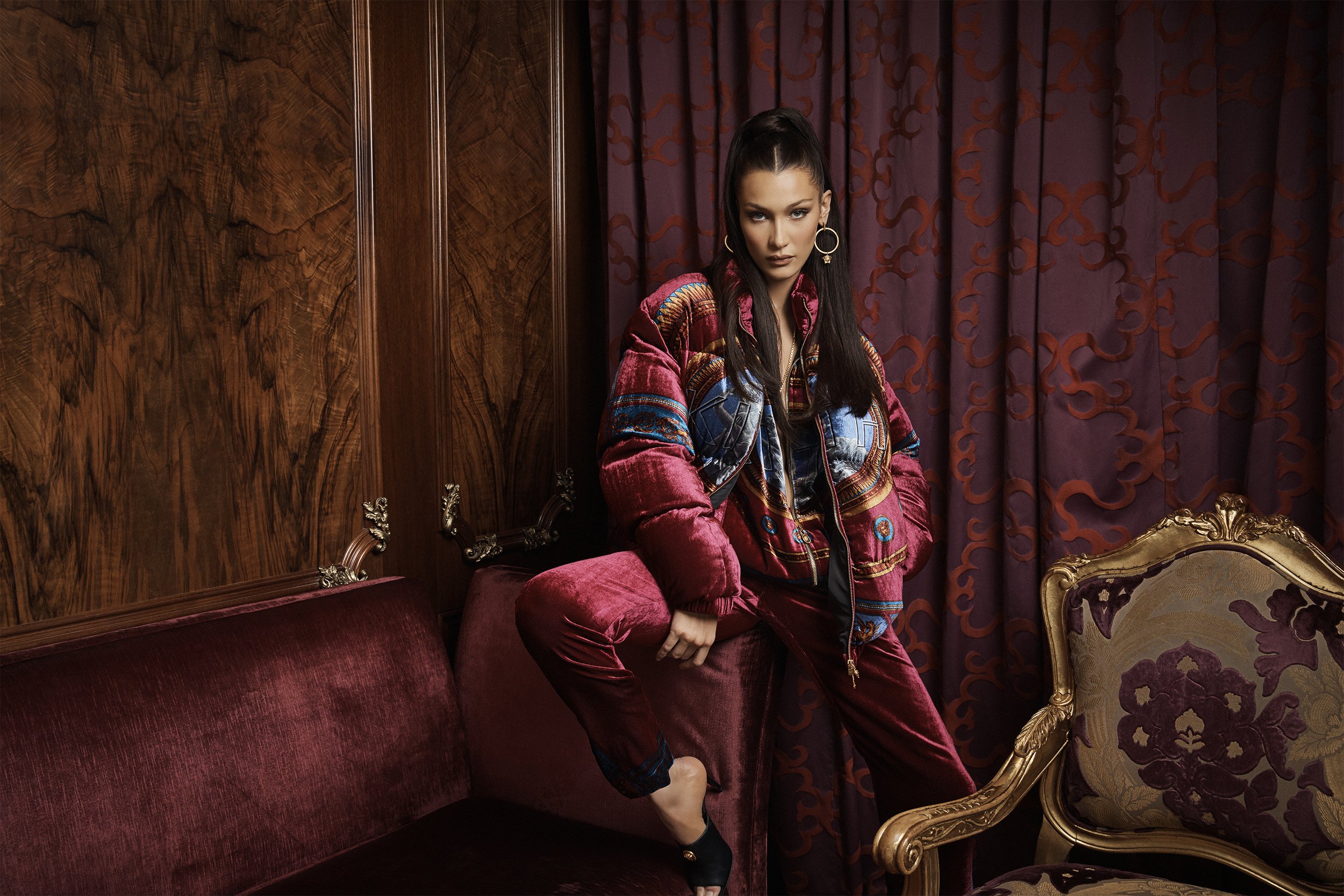 bella hadid 精彩演绎, kith x versace 最新联名系列 – nowre现客