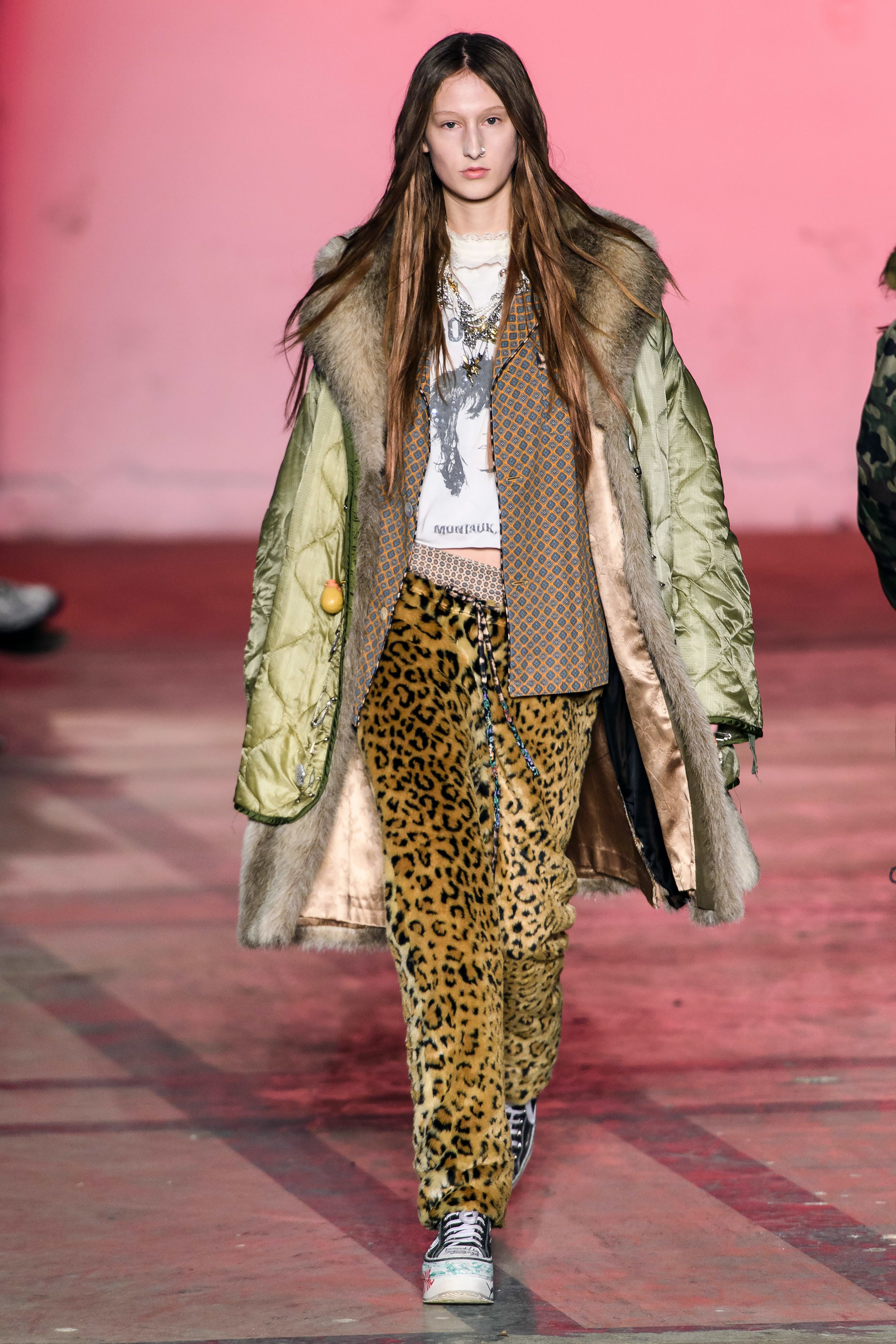 展现grunge 美学,r13 发布 2019 秋冬系列