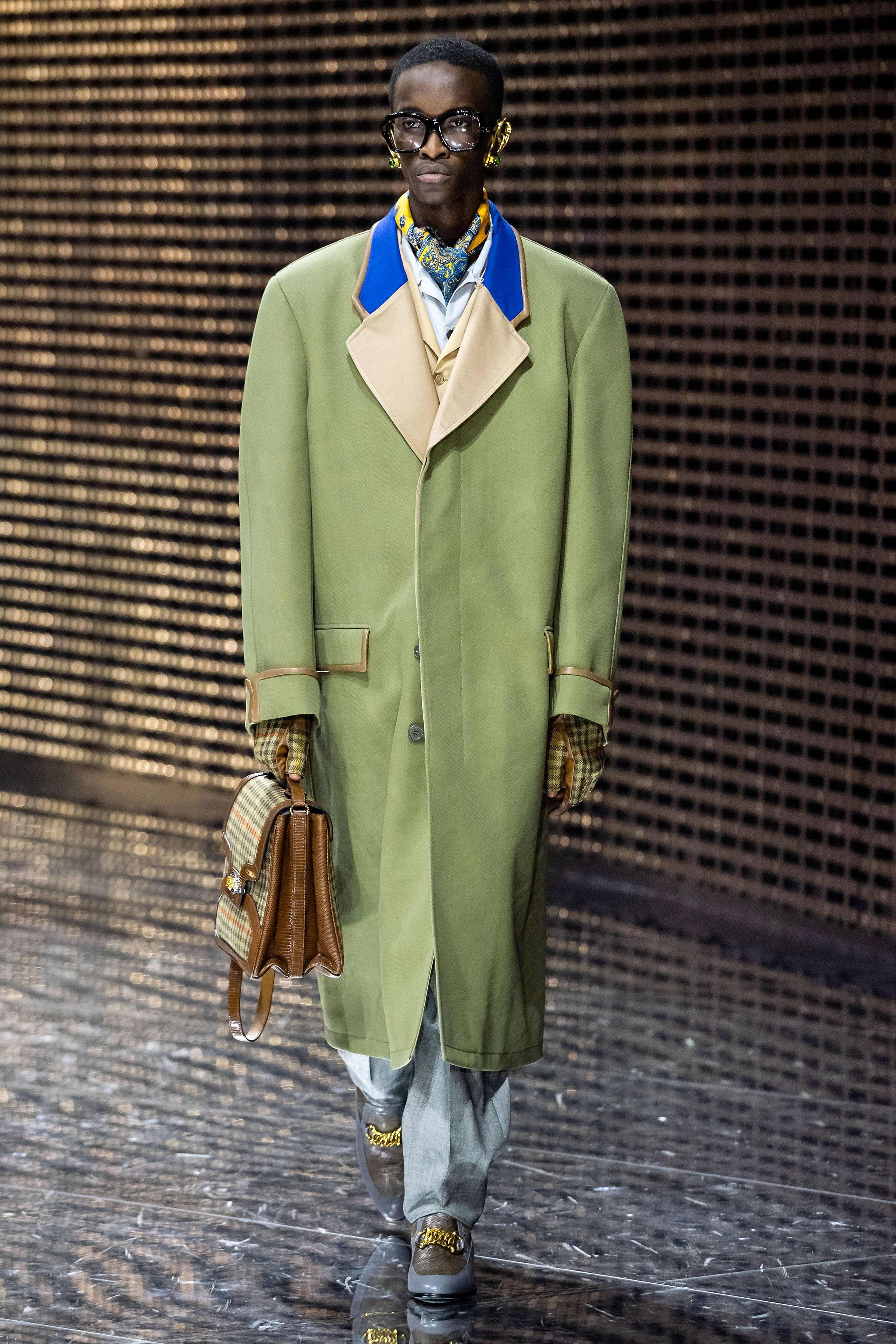 怪诞与梦幻的戏剧盛宴,gucci 2019 秋冬系列秀场回顾