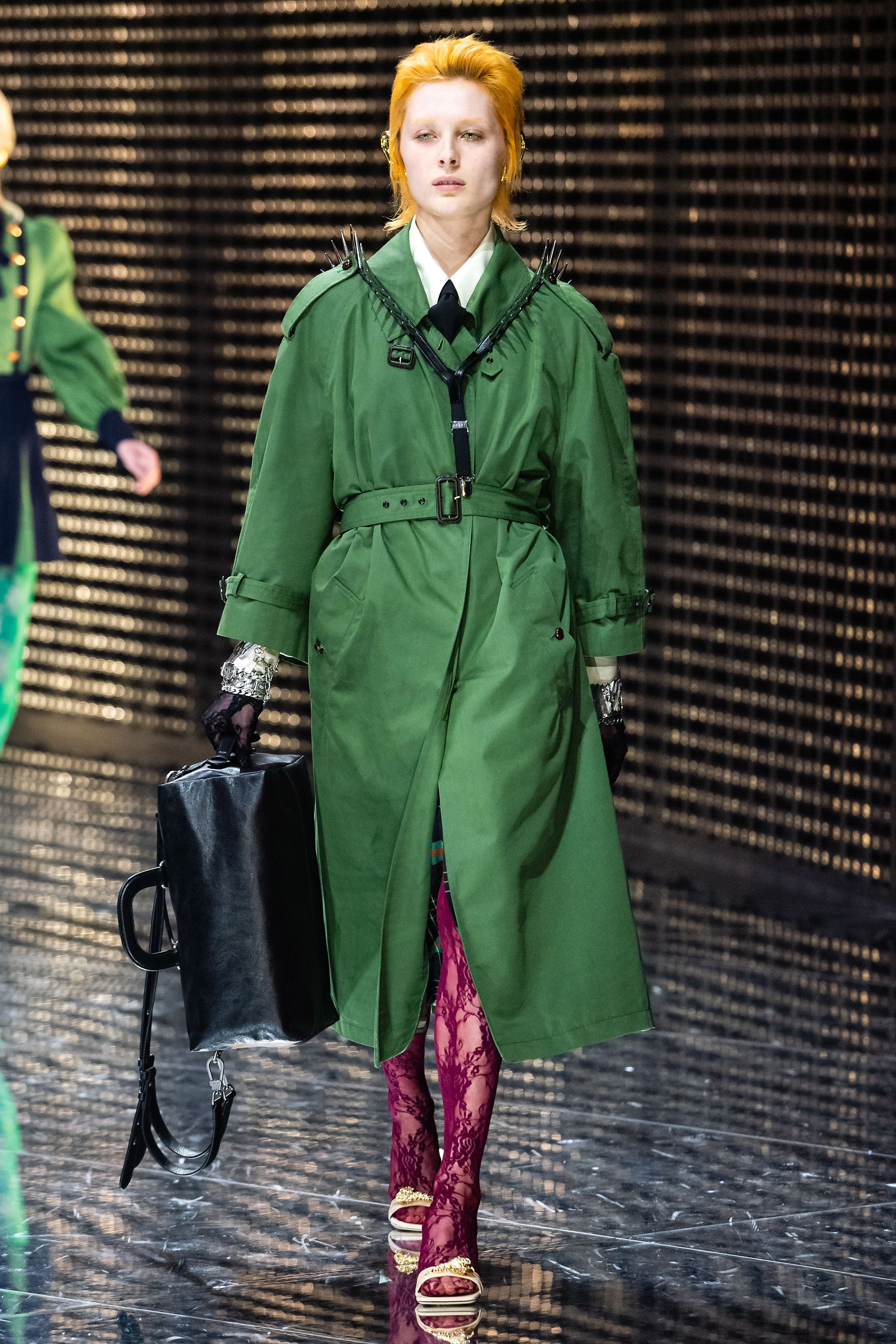 怪诞与梦幻的戏剧盛宴,gucci 2019 秋冬系列秀场回顾