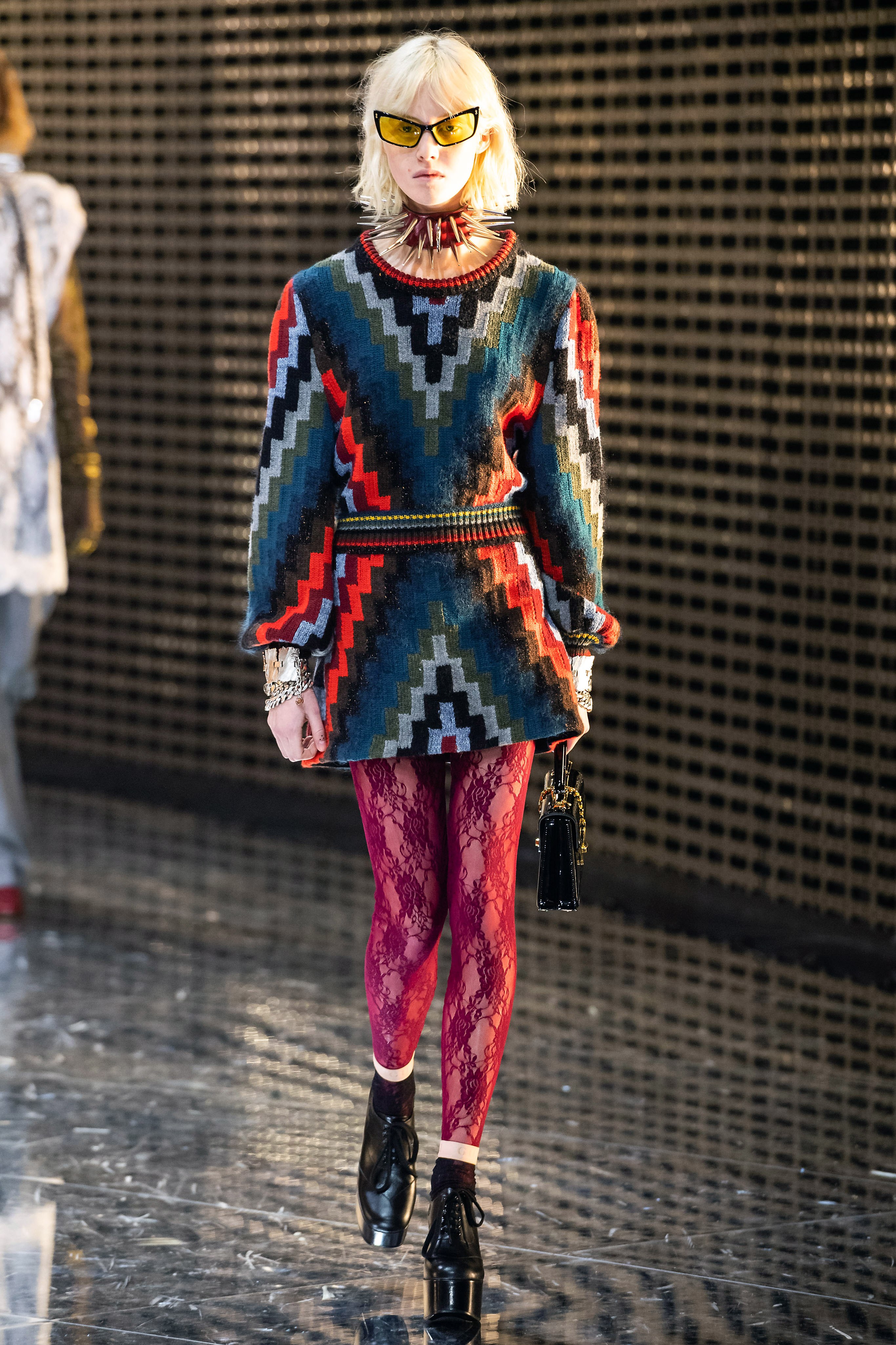 怪诞与梦幻的戏剧盛宴,gucci 2019 秋冬系列秀场回顾