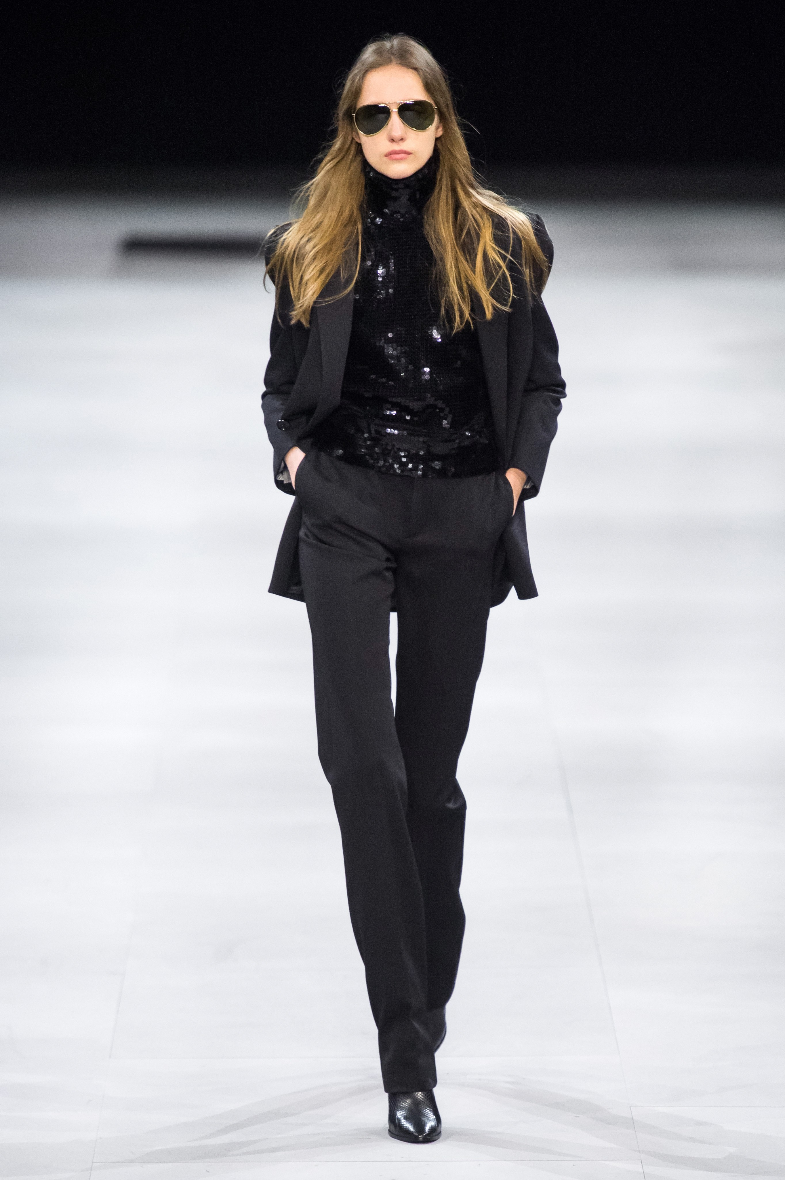 出人意料的新一季转型,celine 2019 秋冬女装系列