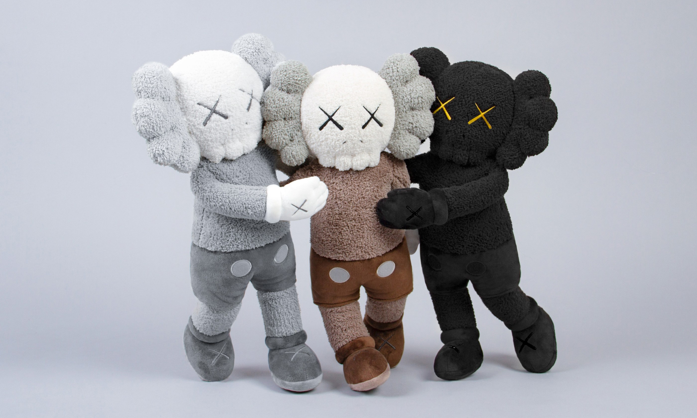 庆祝《kaws:holiday》登场,20″ companion 毛绒公仔即将开售