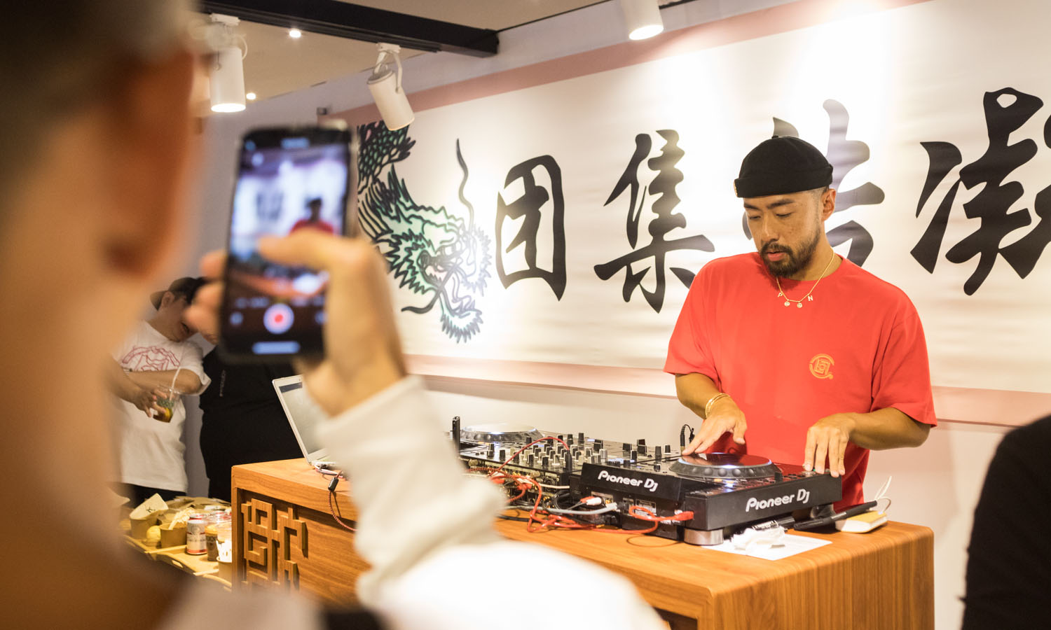 clot 华人胶囊系列广州快闪店开幕派对现场回顾