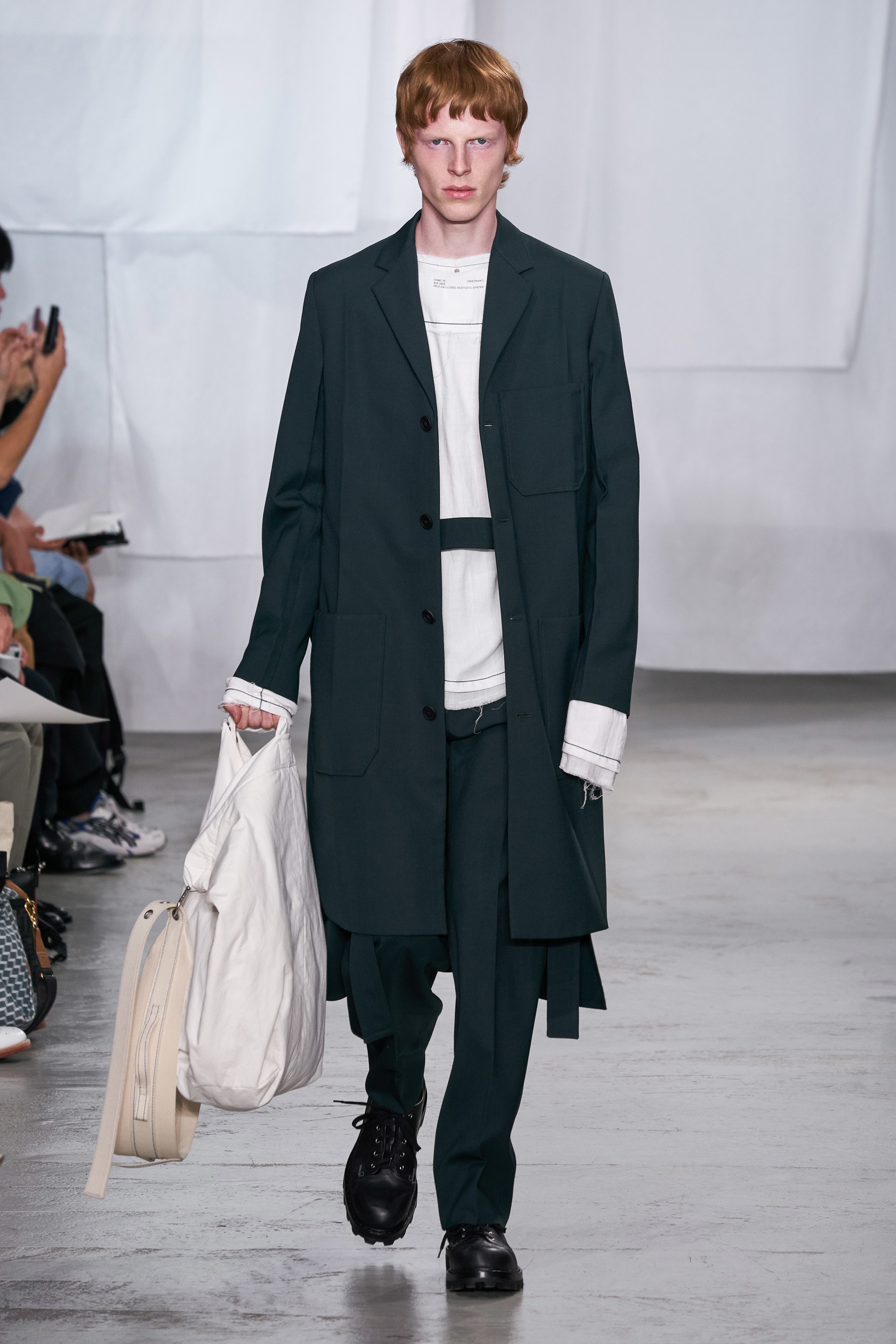 oamc 2020 春夏系列,男装的极简主义