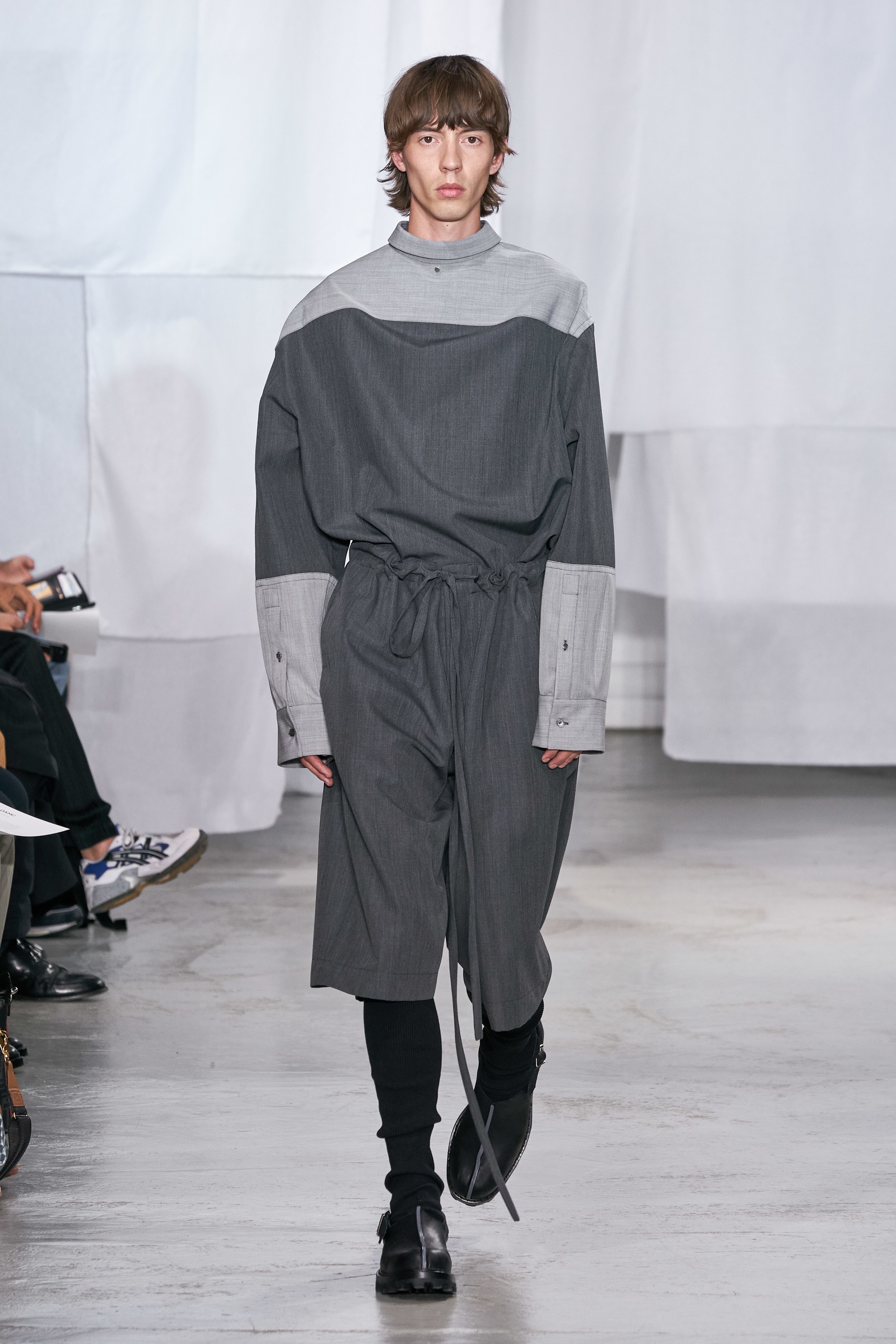 oamc 2020 春夏系列,男装的极简主义