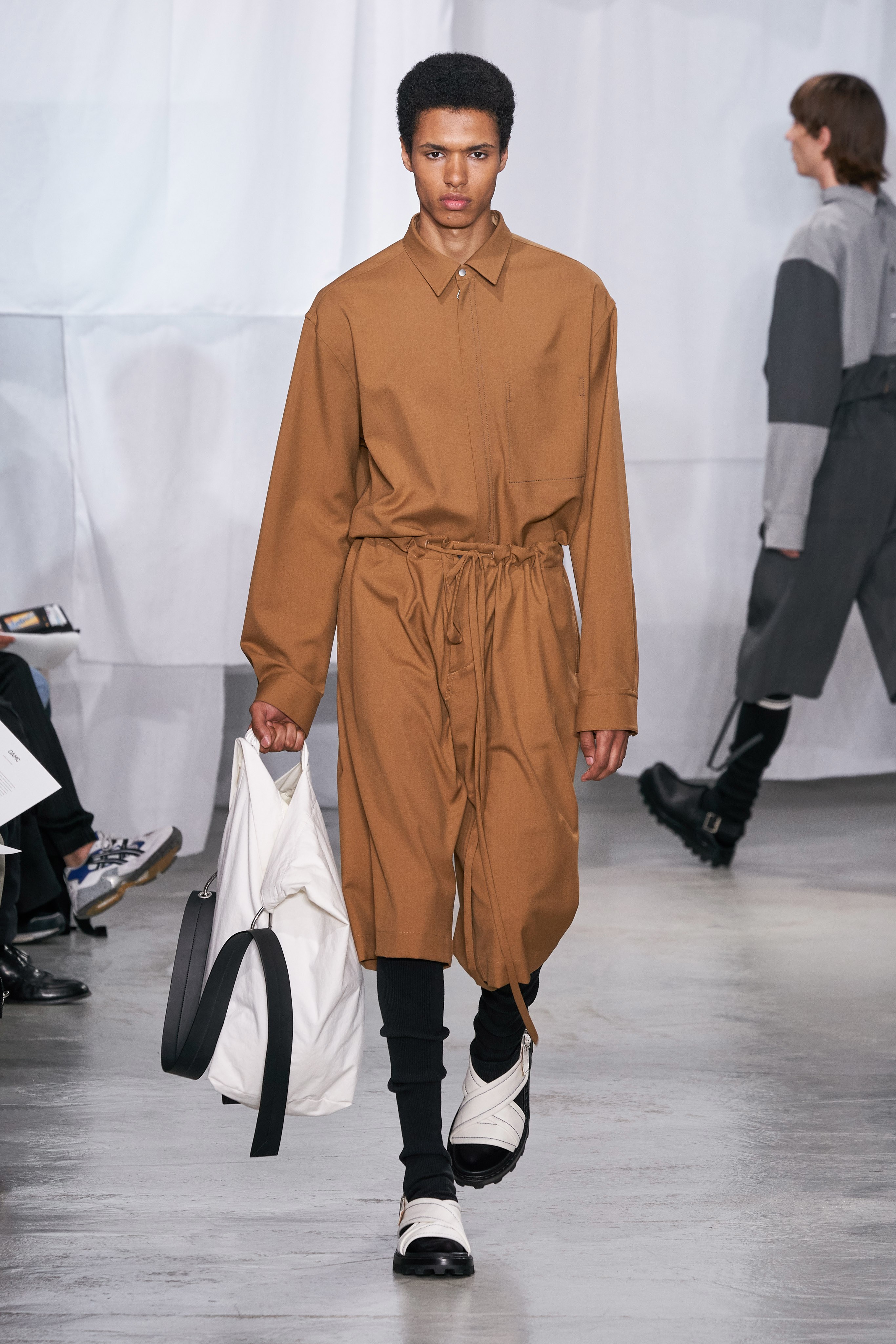 oamc 2020 春夏系列,男装的极简主义