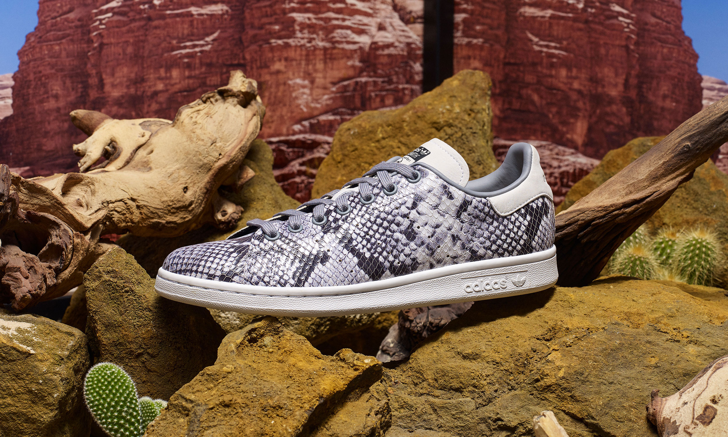 adidas originals 推出复古蛇纹配色鞋款