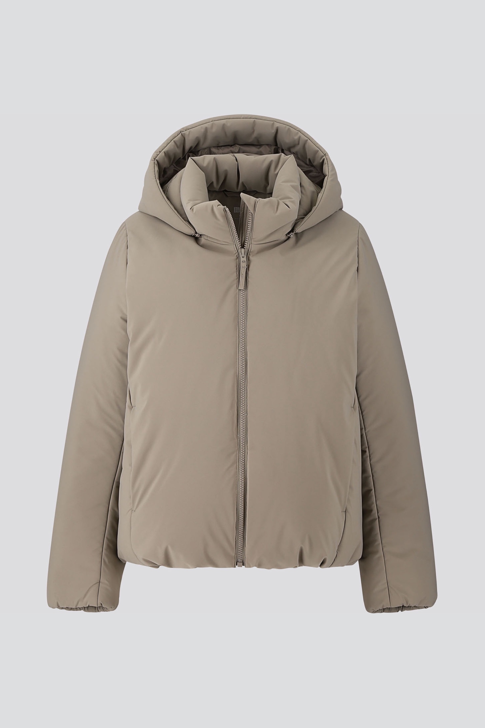 uniqlo 即将推出 "hybrid down parka" 高性能复合外套系列