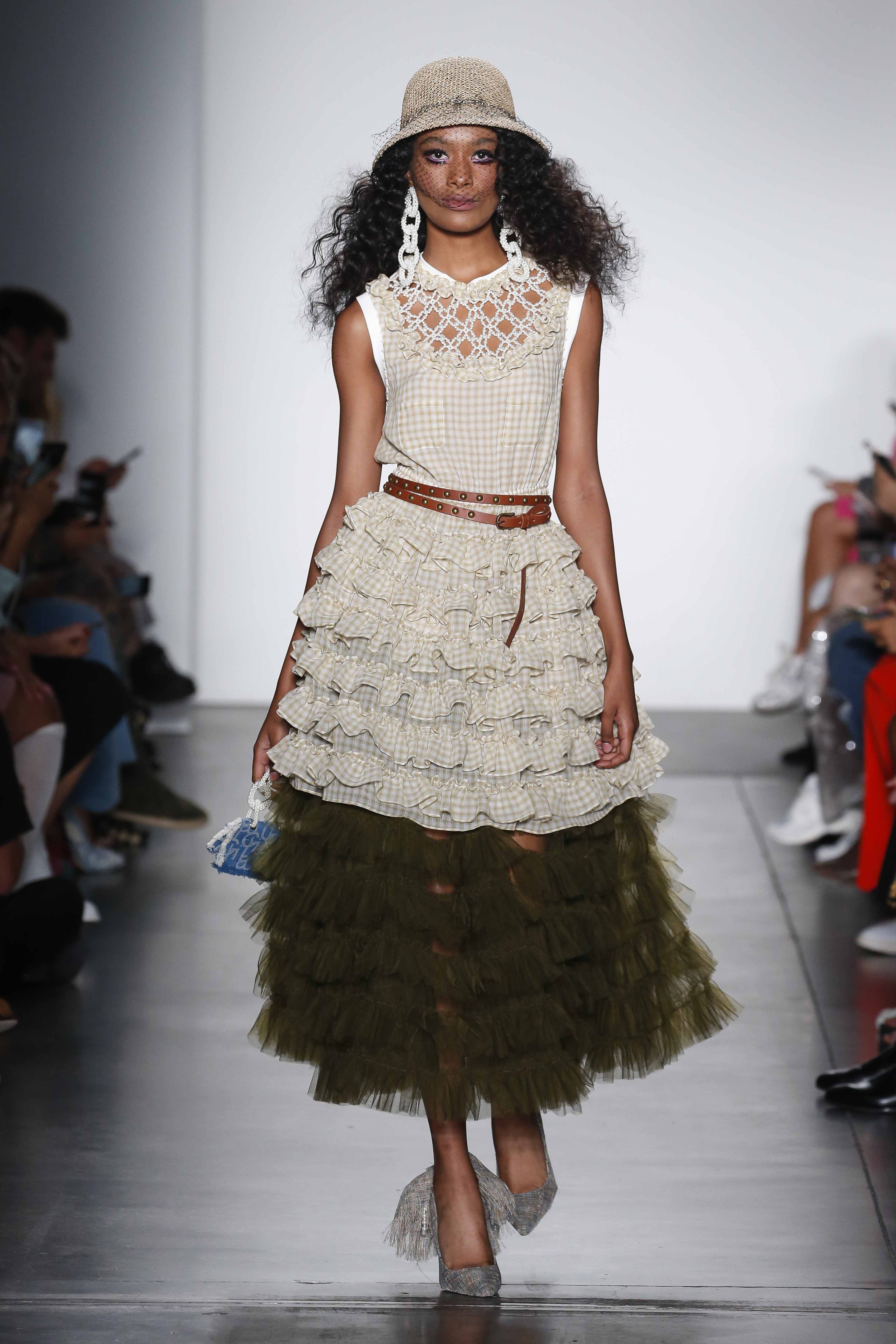 laurence & chico 于纽约时装周发布最新 2020 春夏系列