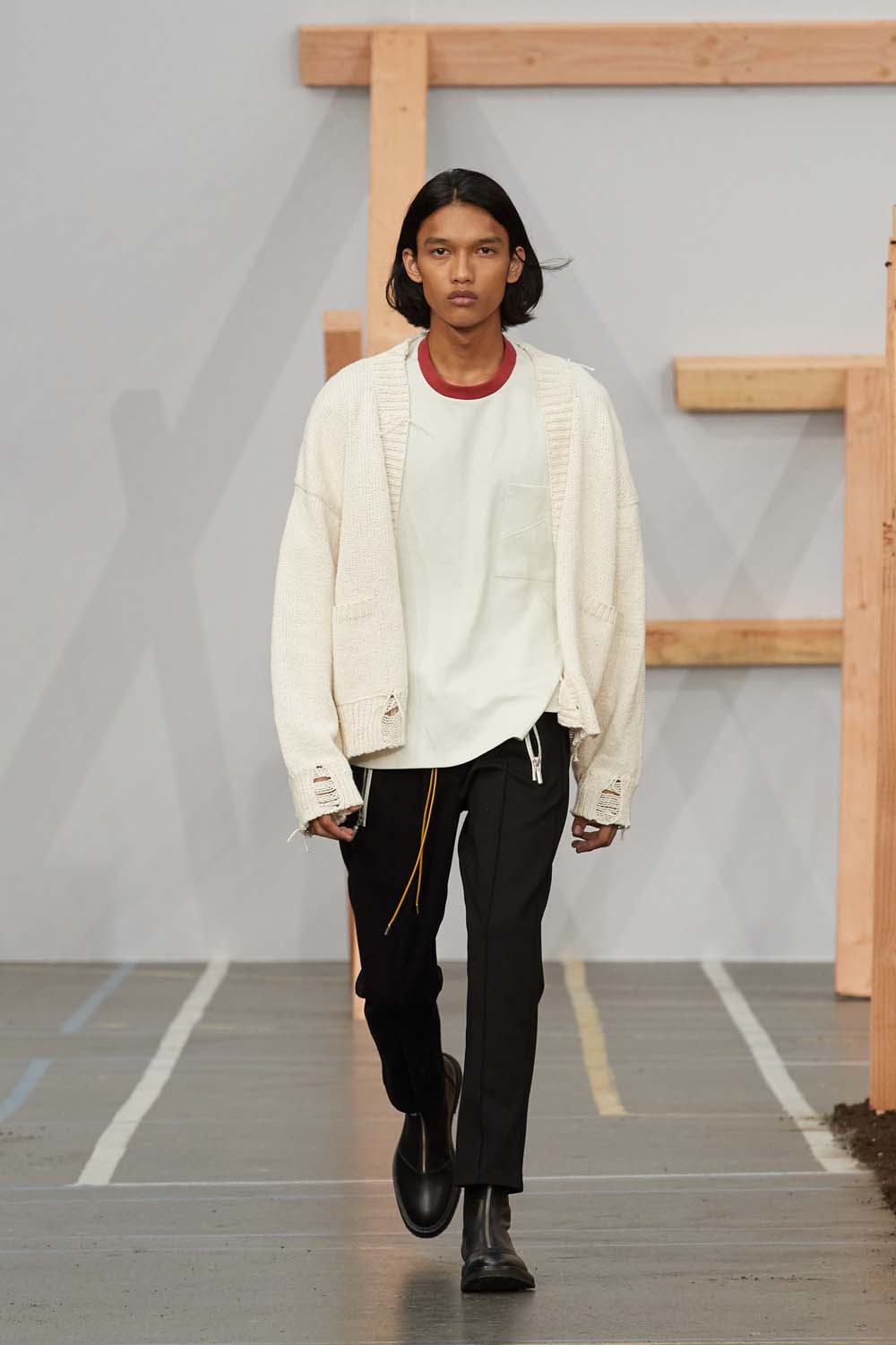 首次登上巴黎时装周,高街品牌 rhude 2020 春夏系列秀场回顾